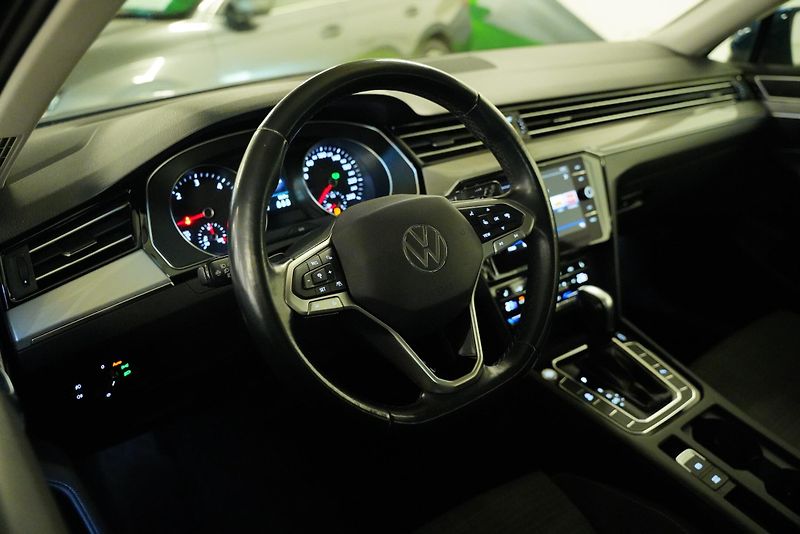 Volkswagen Passat - fotka 14 z 28