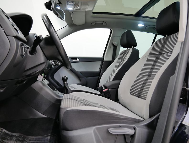Volkswagen Tiguan - fotka 11 z 25