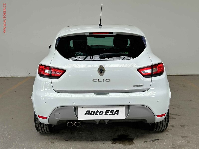 Renault Clio (2016) 1.2TCe, GT Line, AT, panor - fotka 5 z 16