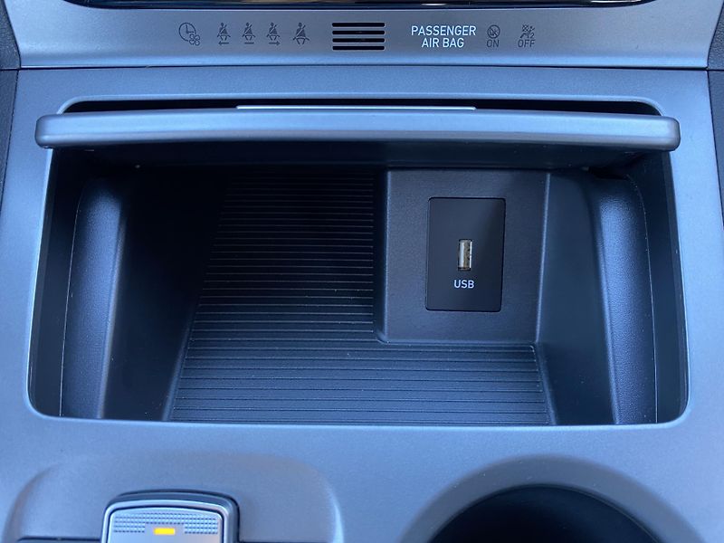 Hyundai Kona EV 100KW - 1xMAJ - DPH - TOP - fotka 30 z 50