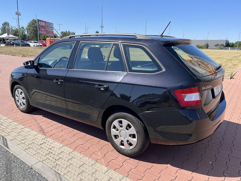 Škoda Fabia 1.0 MPi 55 kW - fotka 7 z 29