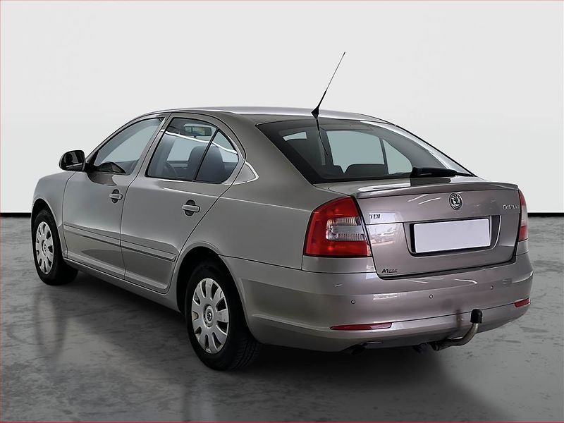 Škoda Octavia (2009) Ambiente 1.6 TDI, po STK - fotka 4 z 14