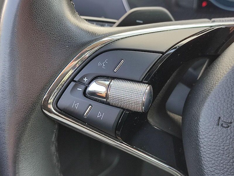 Škoda Octavia (2023) Combi Ambition Plus 2,0 Tdi 11 - fotka 25 z 33