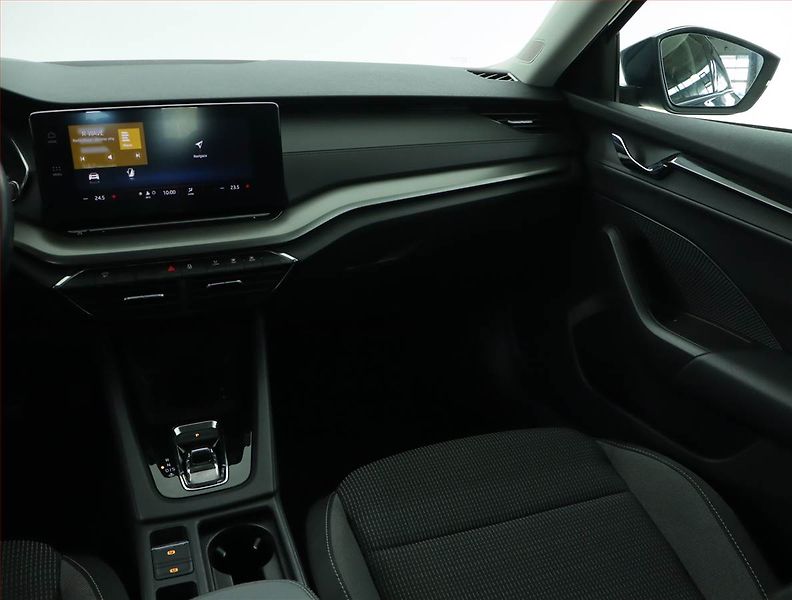 Škoda Octavia (2024) Ambition 2.0 TDI, Automat - fotka 8 z 16