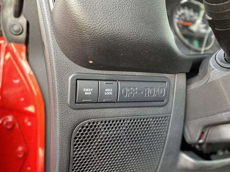 Jeep Wrangler Rubicon 2.8 CRDI 147 kW - fotka 12 z 25