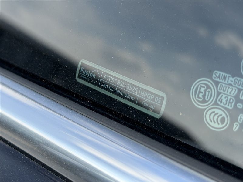 Volkswagen Passat 2,0 110kW R-LINE 93tKm ČR DPH - fotka 11 z 41