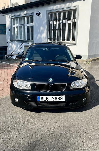 BMW Řada 1 (2006) - fotka 12 z 27