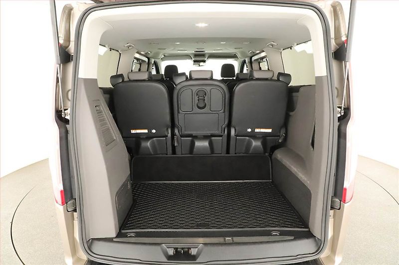 Ford Tourneo Custom (2022) Titanium 2.0 EcoBlue, ČR, DPH - fotka 19 z 20