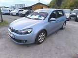 Volkswagen Golf TDI 66KW,PĚKNÝ,SERVISKA,1MAJ57 - náhled 2