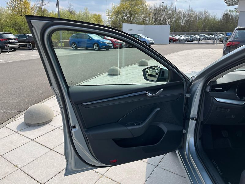 Škoda Octavia 2.0 TDi 85 kW Selection - fotka 20 z 27
