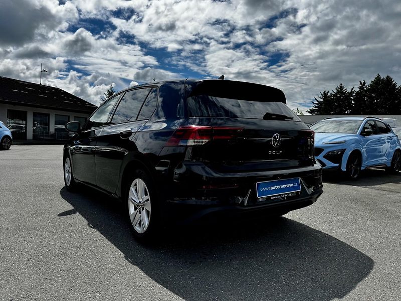 Volkswagen Golf (2022) 1.0 TSI 81 KW LIFE - CZ - DPH - fotka 7 z 24