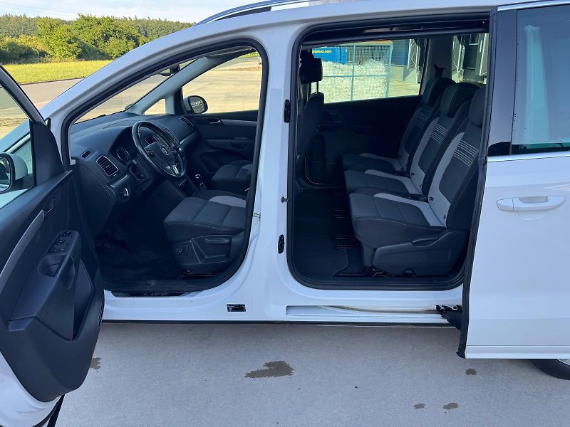 Volkswagen Sharan 2.0TDI, volat-608 081 843 - fotka 12 z 17