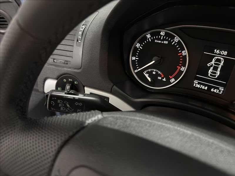 Škoda Octavia 1,4   TSI 90KW 1.MAJ FAMILY - fotka 11 z 37