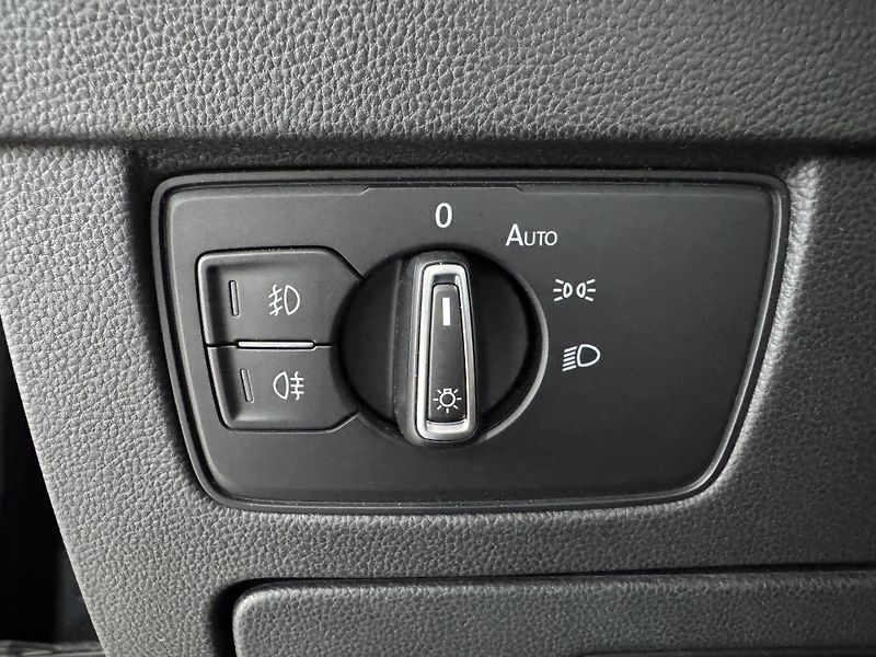 Volkswagen Passat 1,5TSI 110kW DSG*Navi*Kamera - fotka 27 z 35