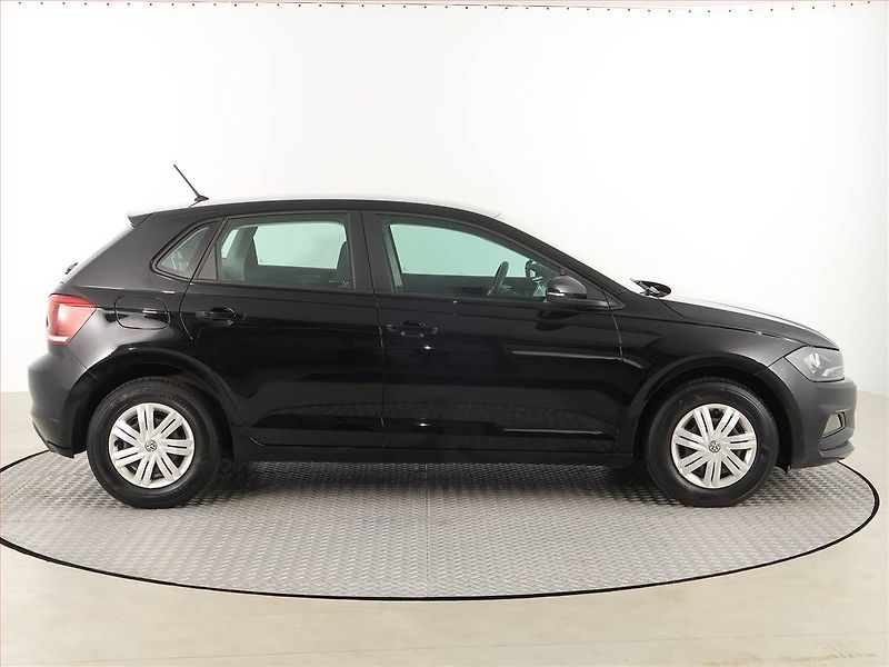 Volkswagen Polo (2019) 1.0 - fotka 6 z 16