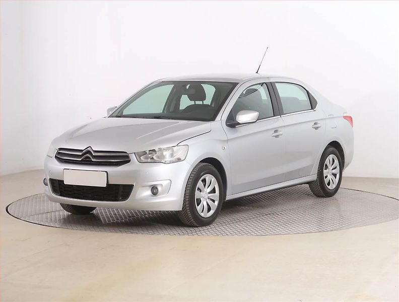 Citroën C-Elysée (2013) Selection 1.6 VTi, Serv.kniha - fotka 2 z 15