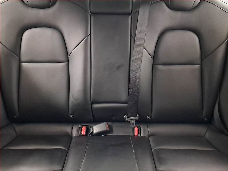 Tesla Model 3 (2020) Long Range 4WD 78kWh, SoH 87% - fotka 10 z 19