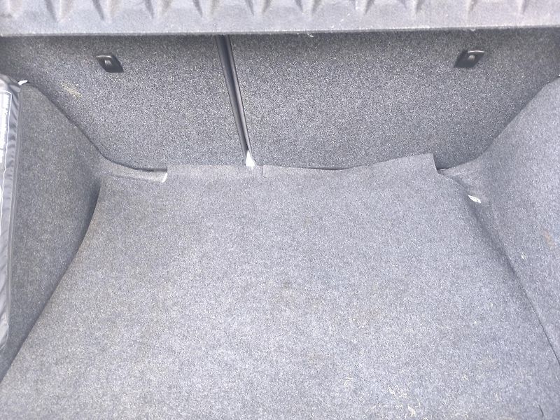 Seat Ibiza KRÁSNÁ,145KM,1.MAJITEL - fotka 6 z 16