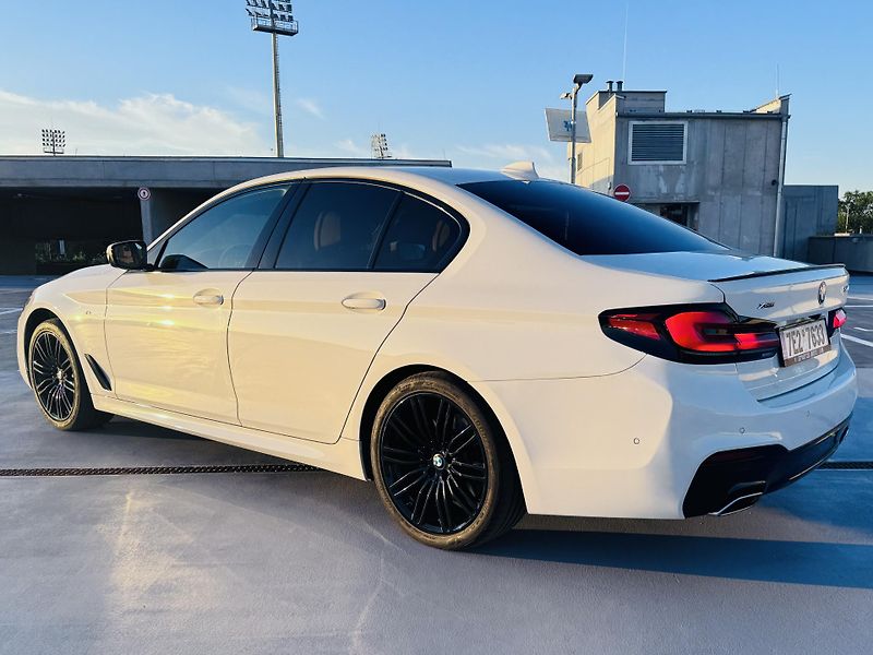 BMW Řada 5 (2018) - fotka 3 z 41