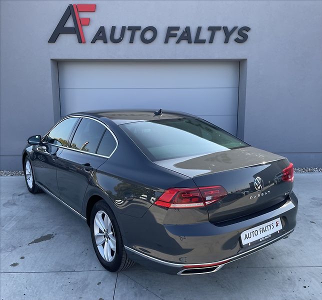 Volkswagen Passat 2,0 TSI 200KW 4X4 DSG ČR. - fotka 5 z 29