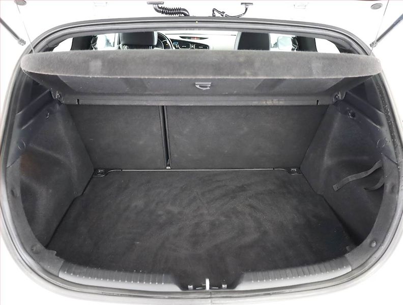 Kia Ceed (2014) 1.6 T-GDI GT, Kůže, Navi - fotka 20 z 21