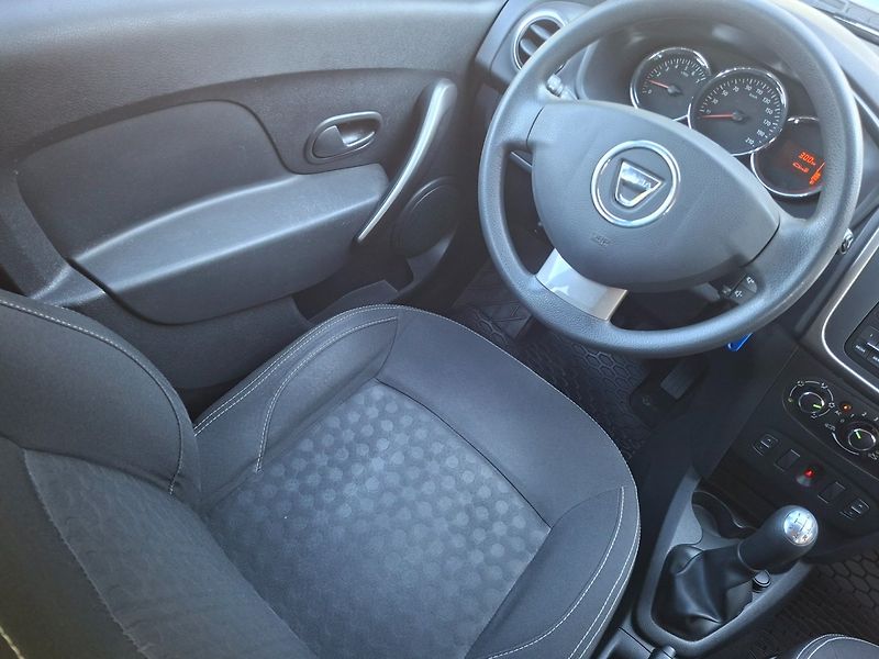 Dacia Sandero (2014) 1.2i 55kW -KLIMA-NOVÉ V ČR - fotka 12 z 36