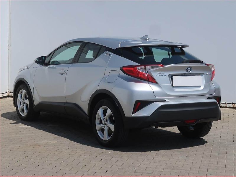 Toyota C-HR (2019) Style 1.8 Hybrid, Automat - fotka 4 z 18