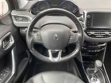 Peugeot 2008 (2016) 1.2PT, Allure, AT - náhled 11