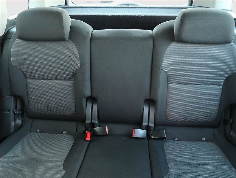 Škoda Yeti (2012) 2.0 TDI, 4X4, ČR,1.maj - fotka 10 z 15