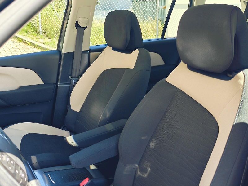 Citroën C4 Picasso (2014) 1,6 e-HDI 85 kW Intensive - fotka 12 z 48