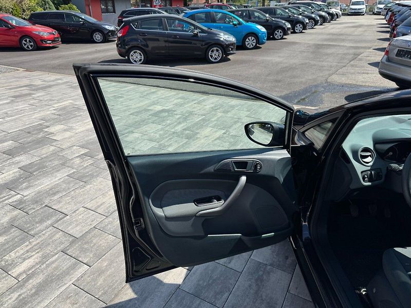 Ford Fiesta (2011) 1.25i 44kW - fotka 9 z 31