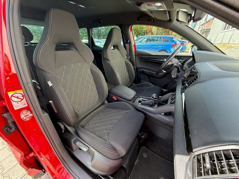 Škoda Karoq (2025) 1.5 TSI 110 kW DSG SportLine - fotka 27 z 27