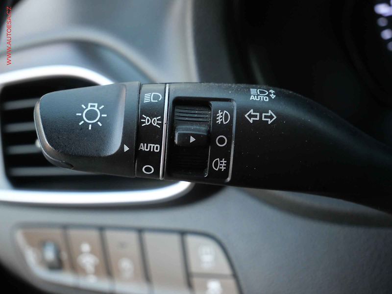Hyundai i30 (2022) 1.0 T-GDi, ČR, Comfort - fotka 14 z 21