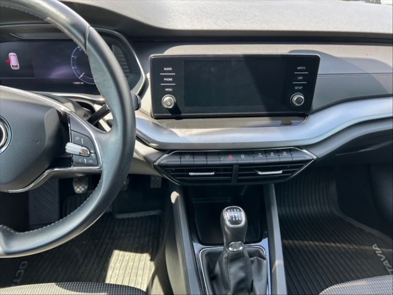 Škoda Octavia 2,0 TDI 85 Ambition - fotka 10 z 11