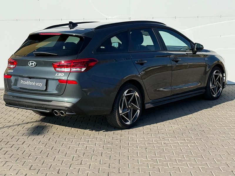 Hyundai i30 1.5 T-GDI MHEV DCT N-Line - fotka 2 z 29