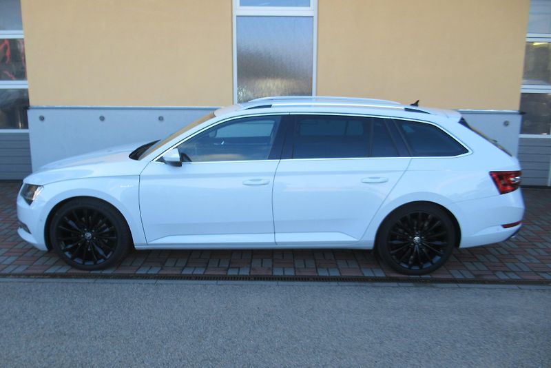 Škoda Superb 2.0 TDI DSG L&K TAŽNÉ - fotka 6 z 41
