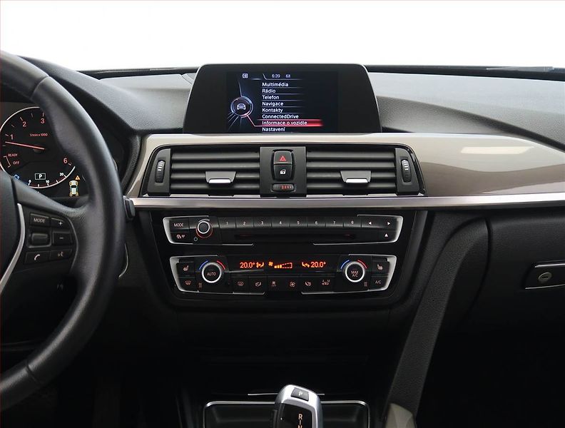 BMW Řada 4 (2015) 430d xDrive, 4X4, Automat - fotka 12 z 25