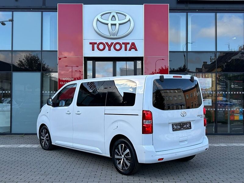 Toyota ProAce Verso L1 2.2L Family Executive - fotka 2 z 17