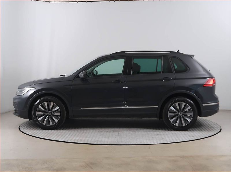 Volkswagen Tiguan (2020) 2.0 TDI - fotka 3 z 18