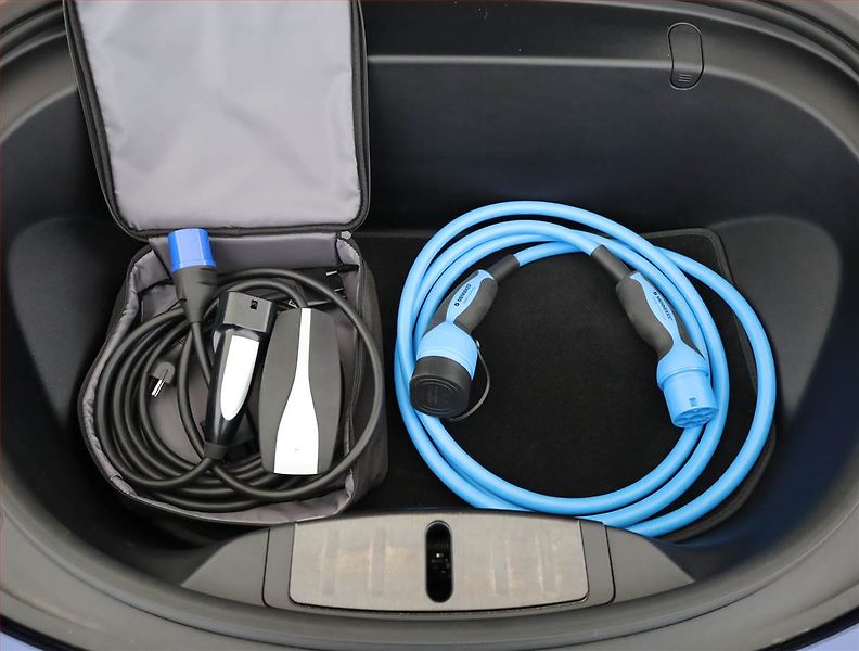 Tesla Model 3 (2019) Long Range 4WD 78kWh, SoH 85% - fotka 23 z 23