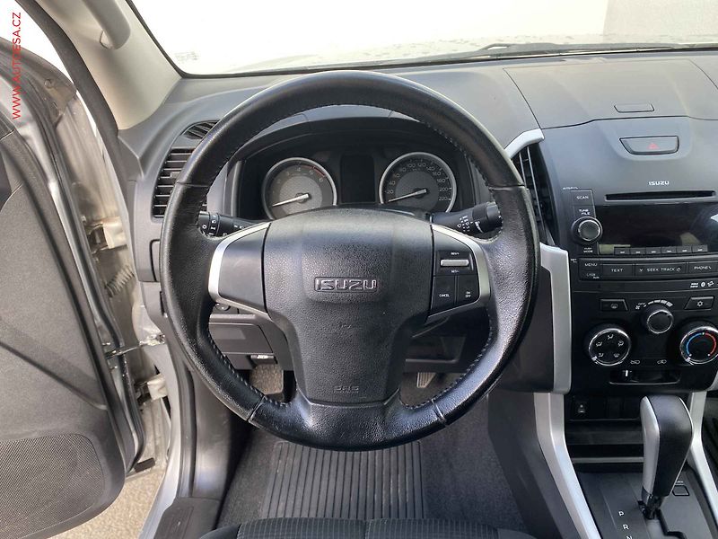 Isuzu D-Max (2017) 1.9D 4x4, ČR, AT, TZ, AC - fotka 11 z 17