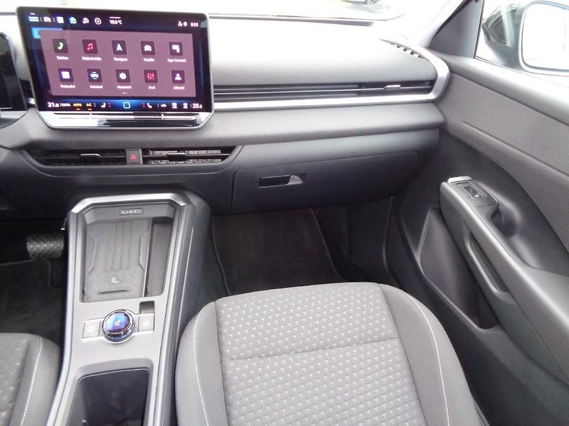 Volkswagen T-Roc 1,5 eTSI 7DSG LIFE  110 KW - fotka 19 z 30