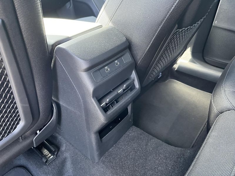Audi Q3 2.0TDI S-LINE - fotka 19 z 21