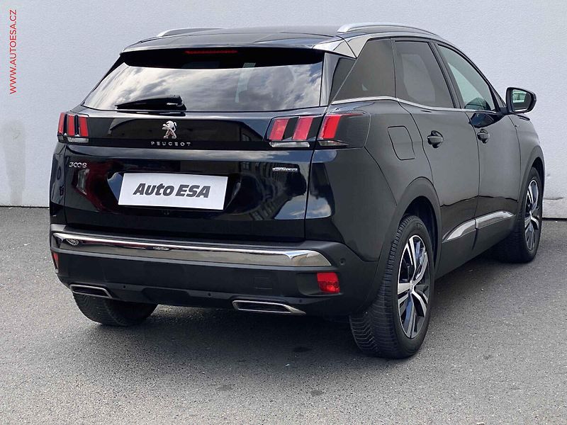 Peugeot 3008 (2020) 1.2 PT, GT Line, AT, LED - fotka 4 z 20