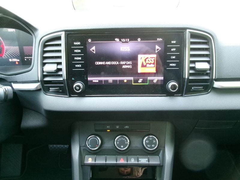 Škoda Karoq (2023) 2,0TDI DSG ACC BT  - fotka 26 z 28