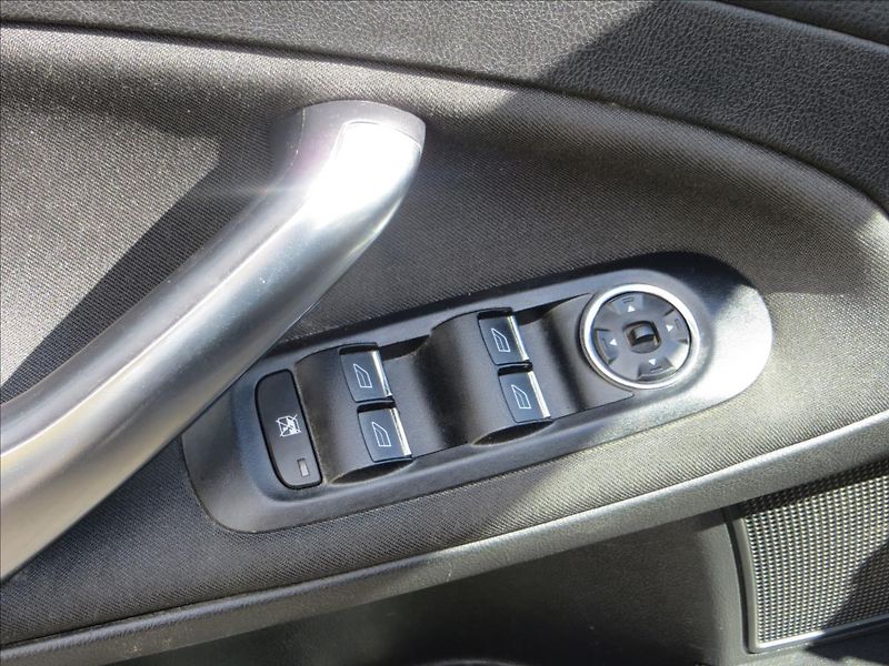 Ford Mondeo 1,8 TDCi 92kW Trend - fotka 11 z 19