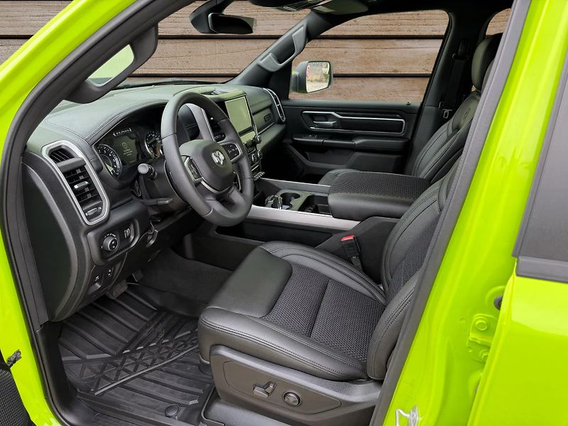 Dodge RAM (2022) +GECKOGREEN+LIFT+INDIVIDUAL+ - fotka 12 z 20