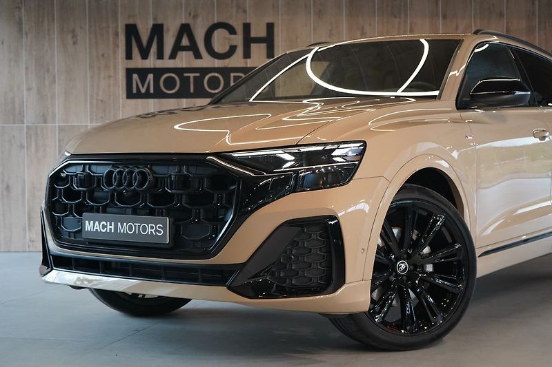 Audi Q8 TDI quattro 210 kW, S line - fotka 2 z 50