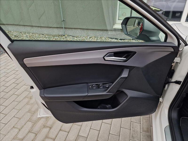 Seat Leon 2.0TDI 110kW DSG FR ST, 1.Maj - fotka 37 z 50