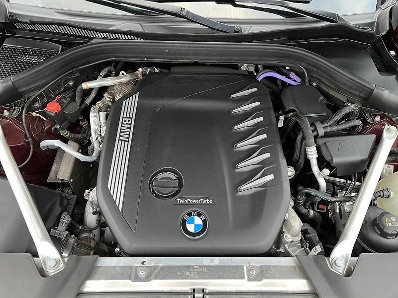 BMW X4 (2024) 3,0xD ///M 210Kw,TZ,webas,ACC - fotka 56 z 58